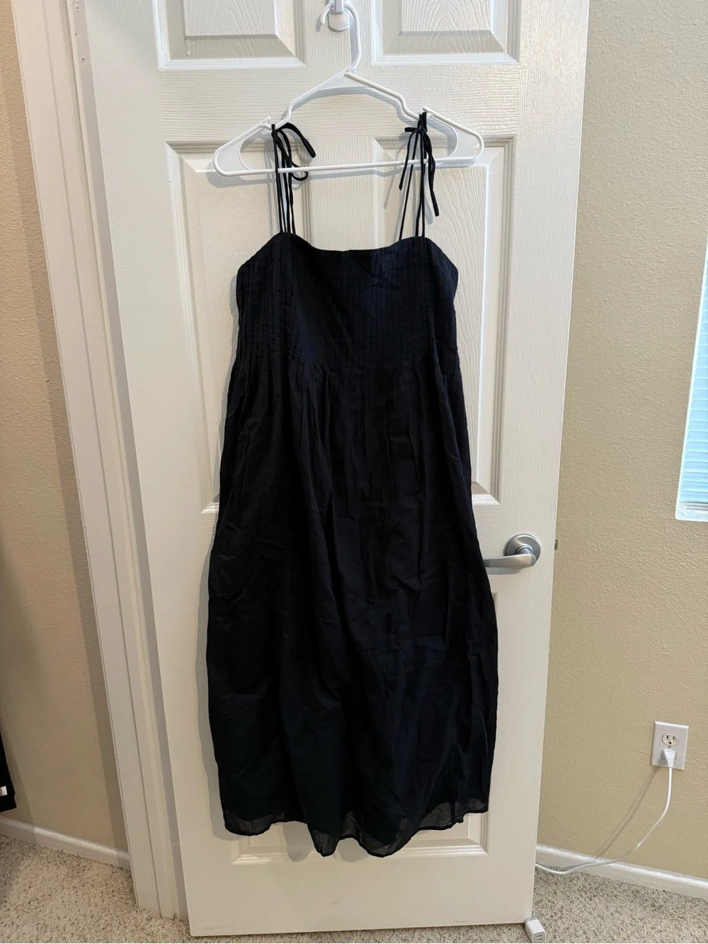 Abercrombie & Fitch Pintuck Flowy Maxi Dress